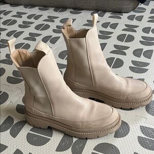 Women’s Chelsea Platform Boot — Cream Leather